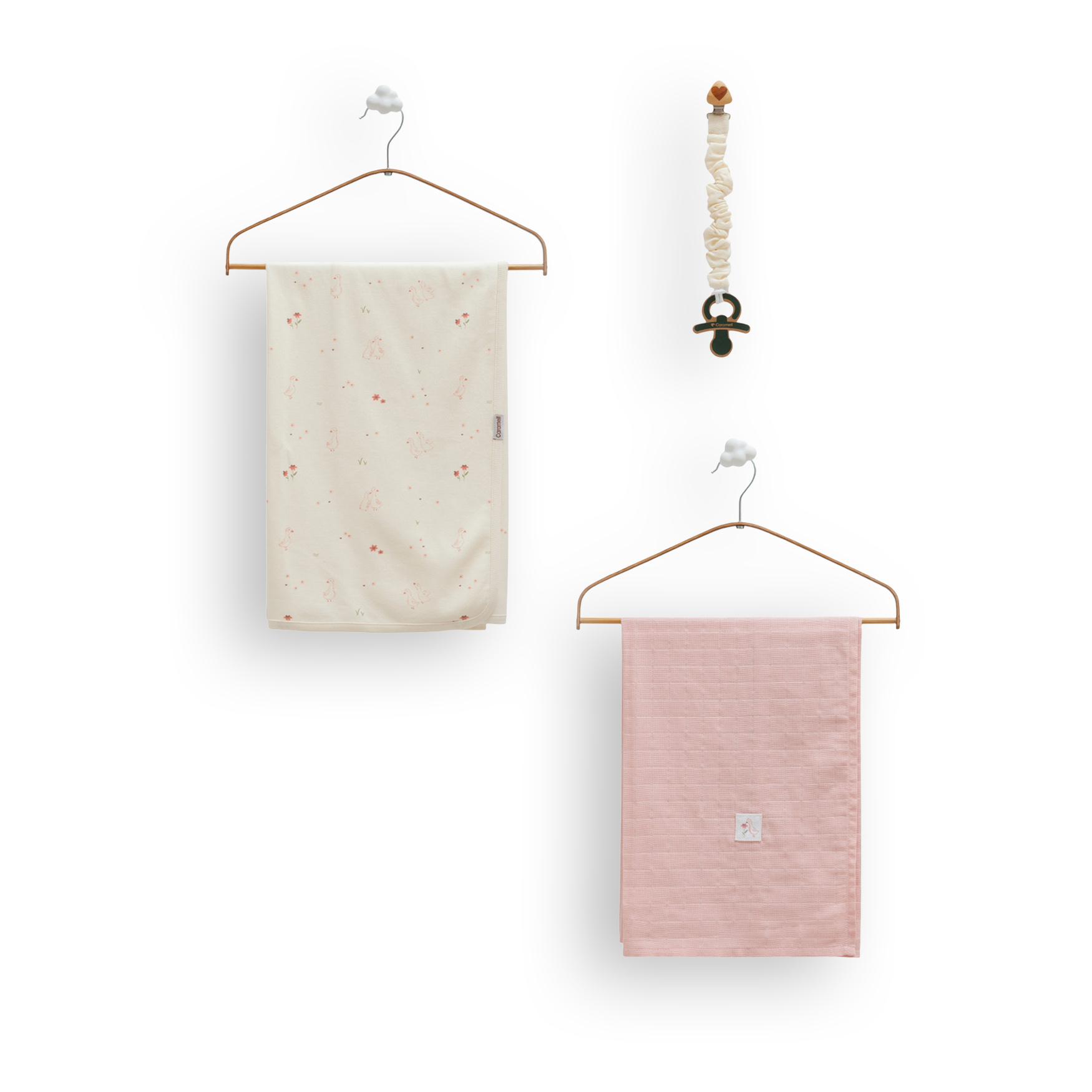 Set muselină și agățătoare suzetă rose 80x90 Set muselină și agățătoare suzetă rose pentru bebeluși