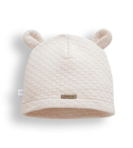 Căciuliță crem cu urechiușe pentru bebeluși