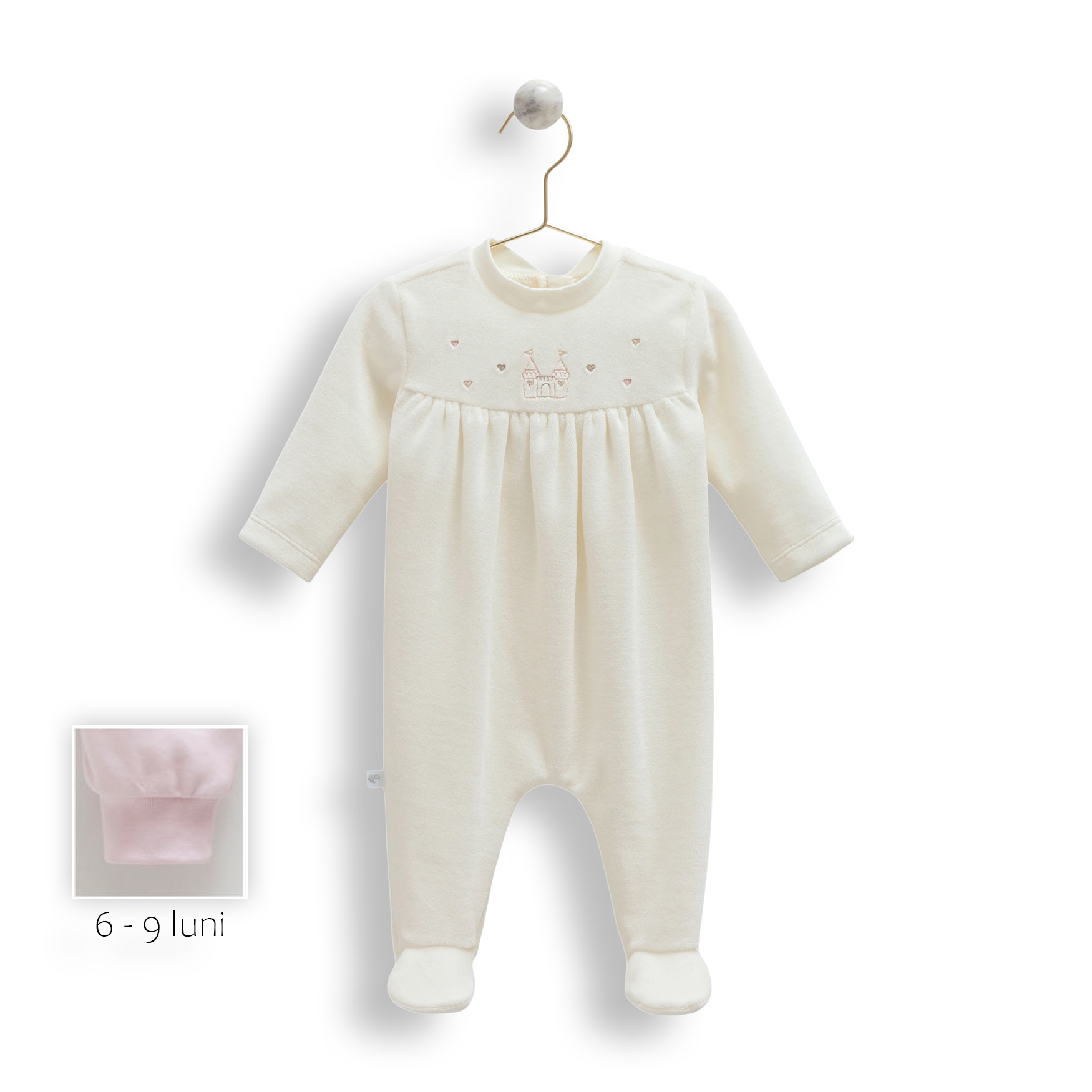 Salopetă „Castel de vis” pentru bebeluși – crem și bej Salopetă „Castel de vis” pentru bebeluși – crem și bej