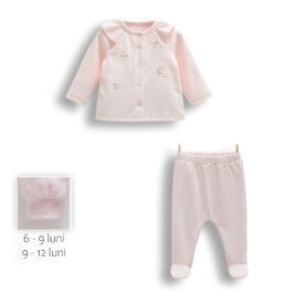 Set „Flori delicate” pentru bebeluși – bluziță și pantalonași roz pal