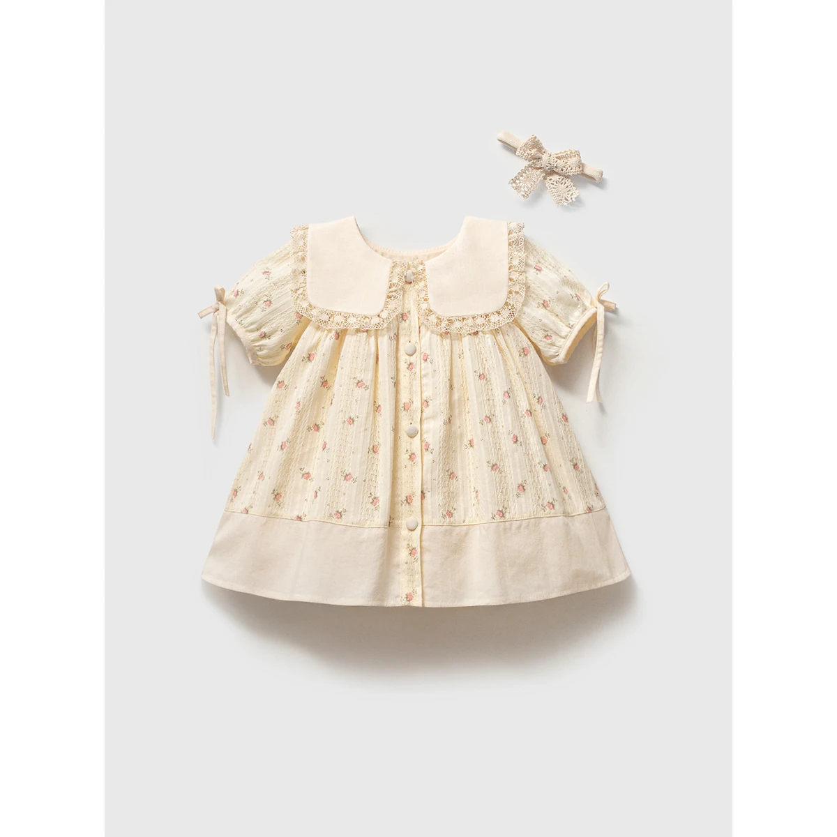 rochita-bumbac-fetite-eleganta-floral Rochiță crem pentru fetițe cu imprimeu floral roz guler cu dantelă și bentiță asortată