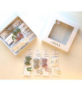 Set cadou accesorii păr fetiță cu bentițe cu fundă din in și agrafe croșetate cu margarete