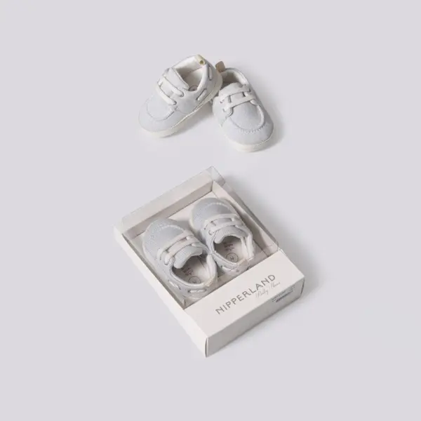 Pantofiori băiețel tip espadrilă albastru deschis din pânză cu talpă albă și șireturi în cutie Nipperland